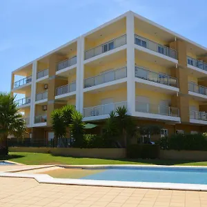 https://apartamento-vila-arade.hotelaalgarve.com