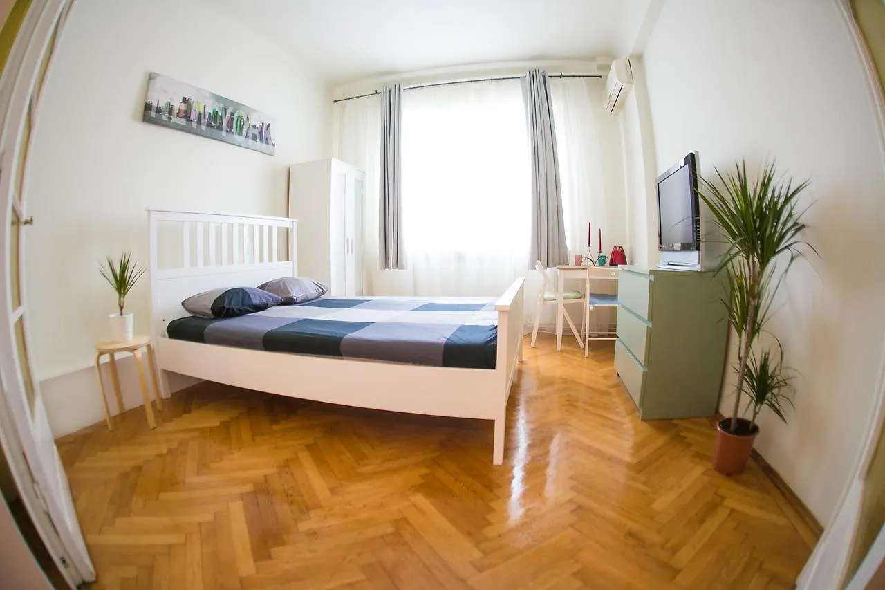 Color Apartments Franceza St Bukurešť